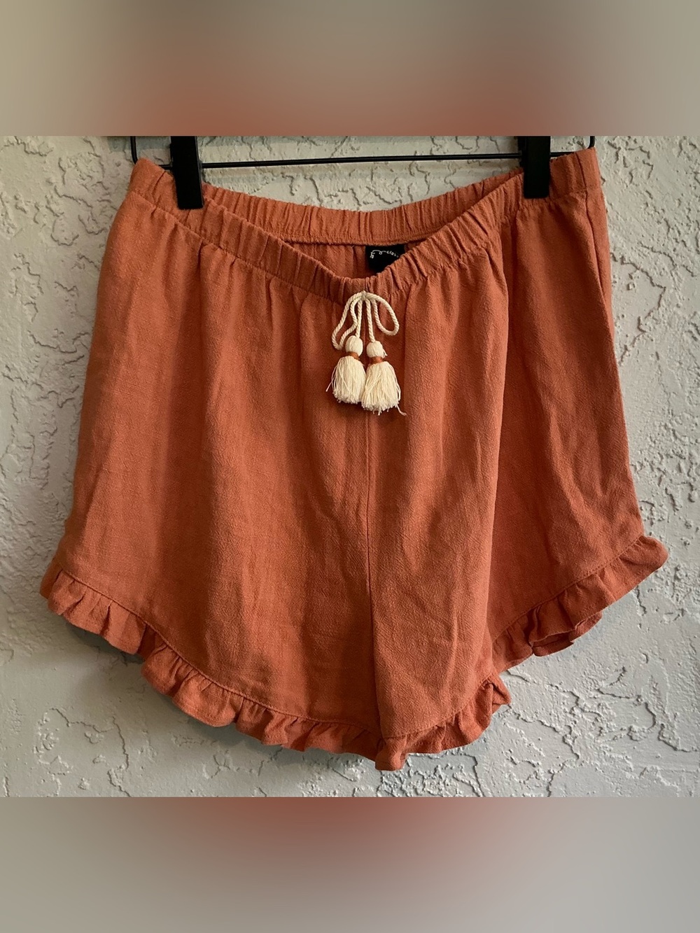 Art Class Rust Orange Ruffle Hem Drawstring Shorts - Picture 3 of 7